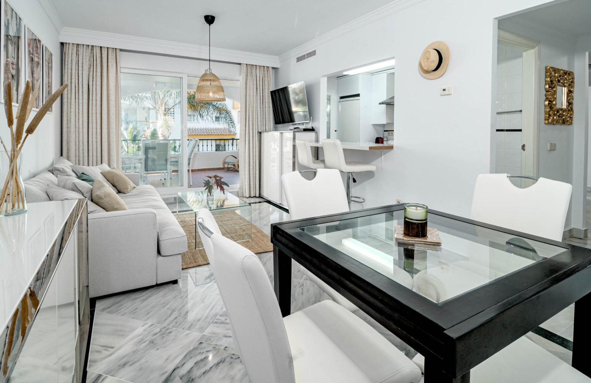 Dama De Noche 12 Apartment Marbella